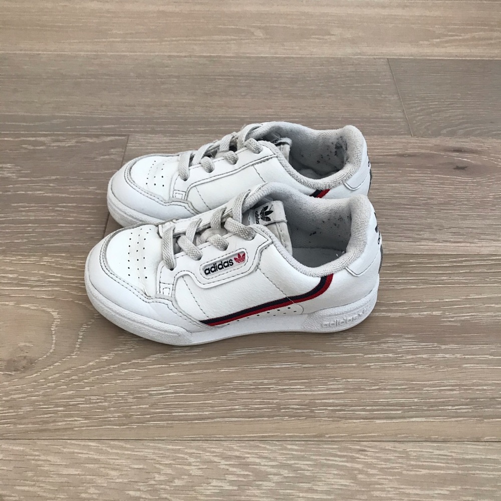 ‼️must go by 05/26‼️Adidas sneakers toddler 8